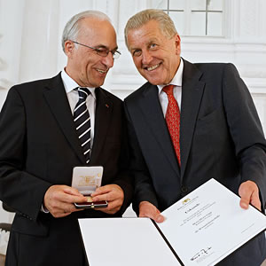 Horst Seipp wurde im Juni 2009 mit der Wirtschaftsmedaille Baden-Württemberg ausgezeichnet.