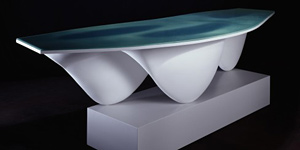 Aqua Table von Zaha Hadid